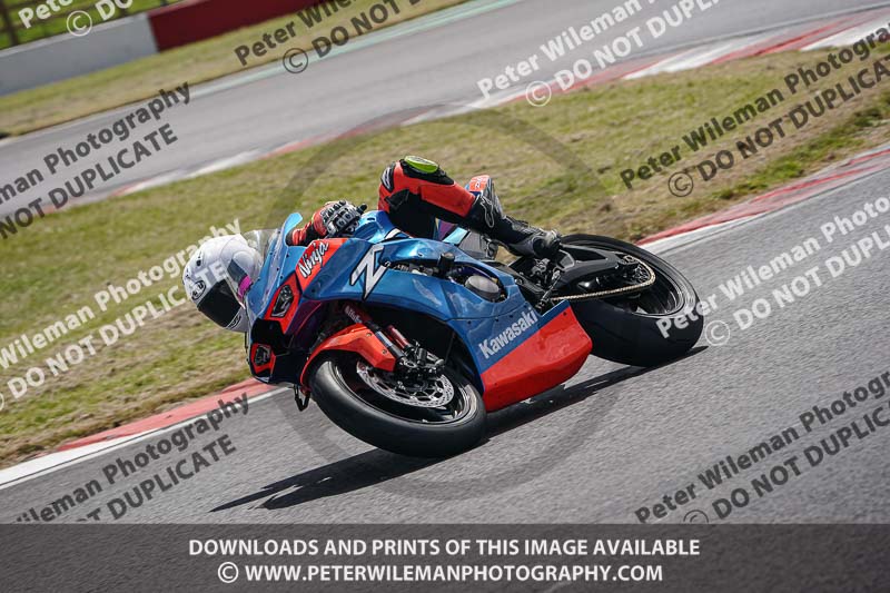 donington no limits trackday;donington park photographs;donington trackday photographs;no limits trackdays;peter wileman photography;trackday digital images;trackday photos